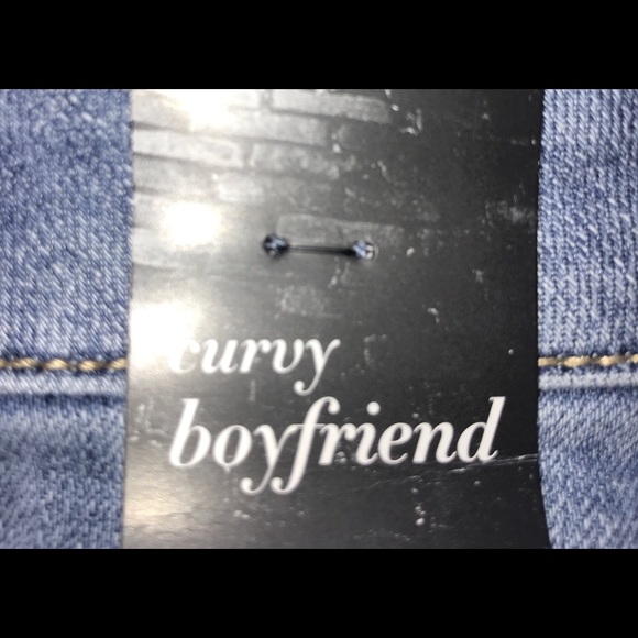 NY&CO Soho Curvy Boyfriend Destroyed Cropped Jeans - Picture 3 of 3